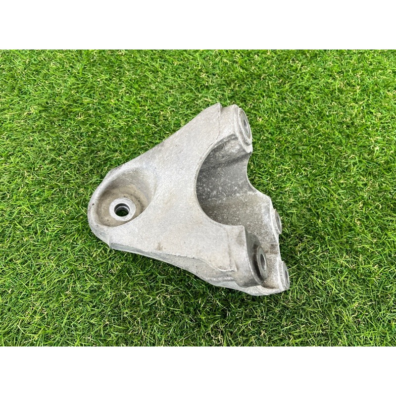 Кронштейн двигателя (кронштейны двигателя) Volkswagen Touareg NF 2011 3.0 CASA 7L6199307A