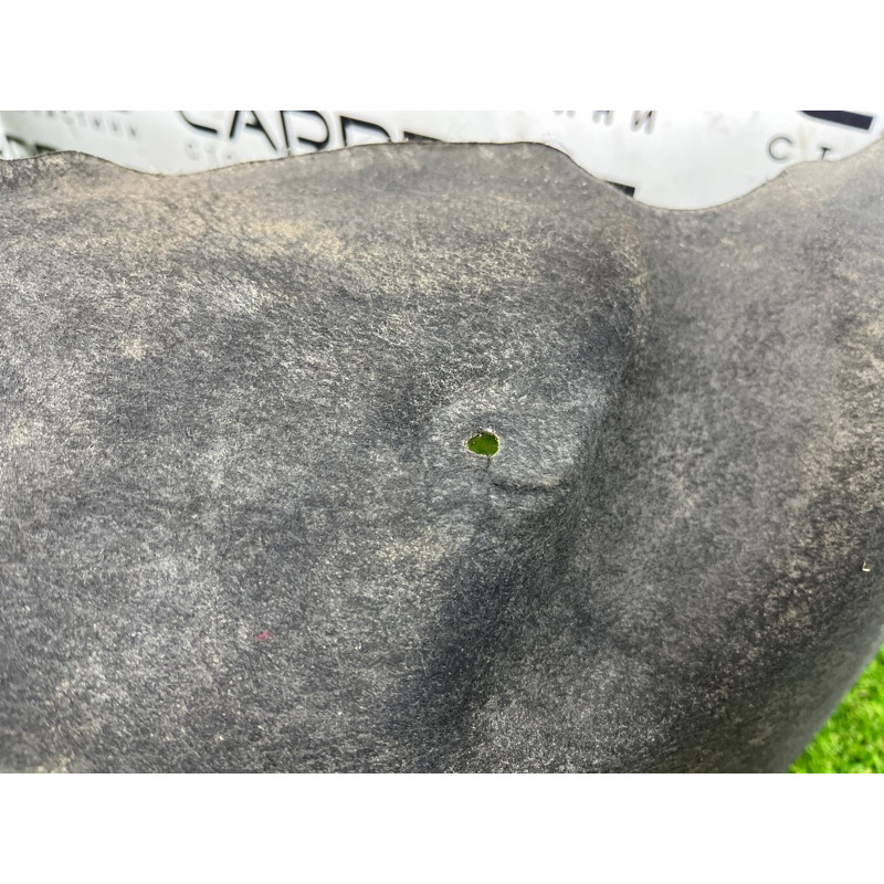 Подкрылок (кузов и элементы) Volkswagen Touareg NF 2011 3.0 CASA 7P6810972