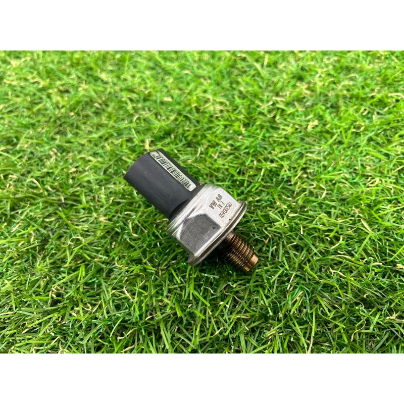 Датчик давления топлива (электрика / датчики) Volkswagen Touareg NF 2011 3.0 CASA 059130758J