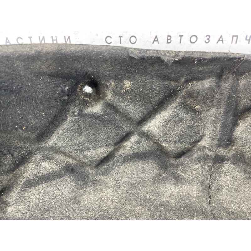 Подкрылок (кузов и элементы) Volkswagen Touareg NF 2011 3.0 CASA 7P6810971