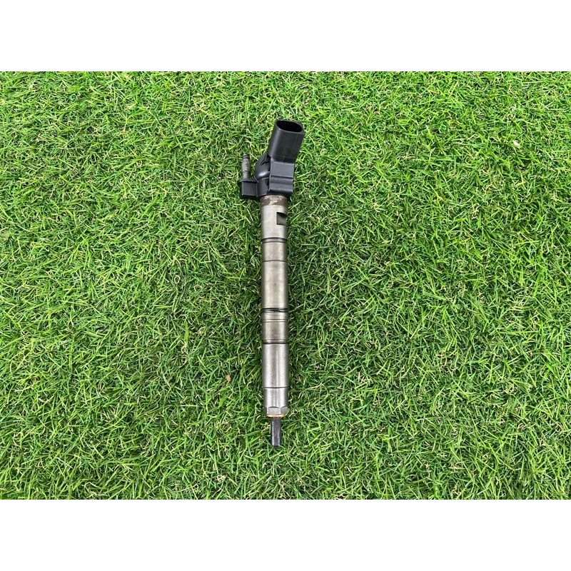 Форсунка топливная (топливная система) Volkswagen Touareg NF 2011 3.0 CASA 059130277BE