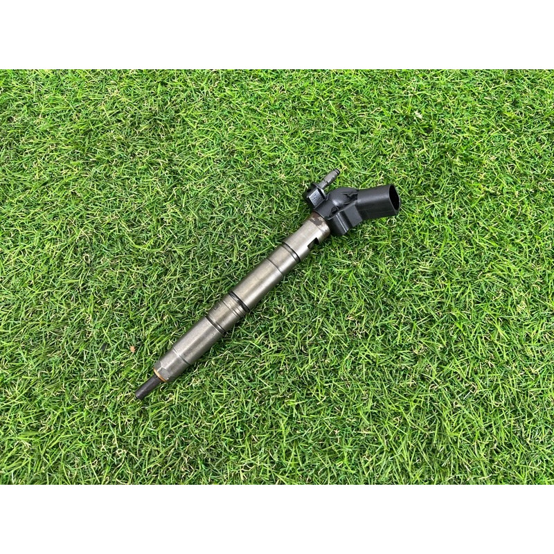 Форсунка топливная (топливная система) Volkswagen Touareg NF 2011 3.0 CASA 059130277BE