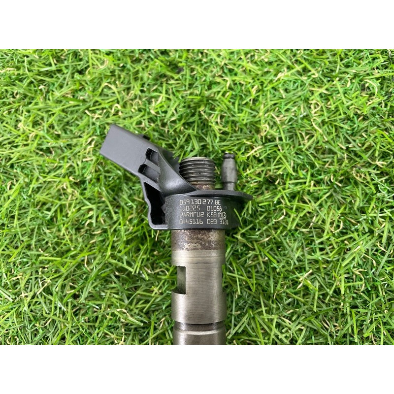 Форсунка топливная (топливная система) Volkswagen Touareg NF 2011 3.0 CASA 059130277BE