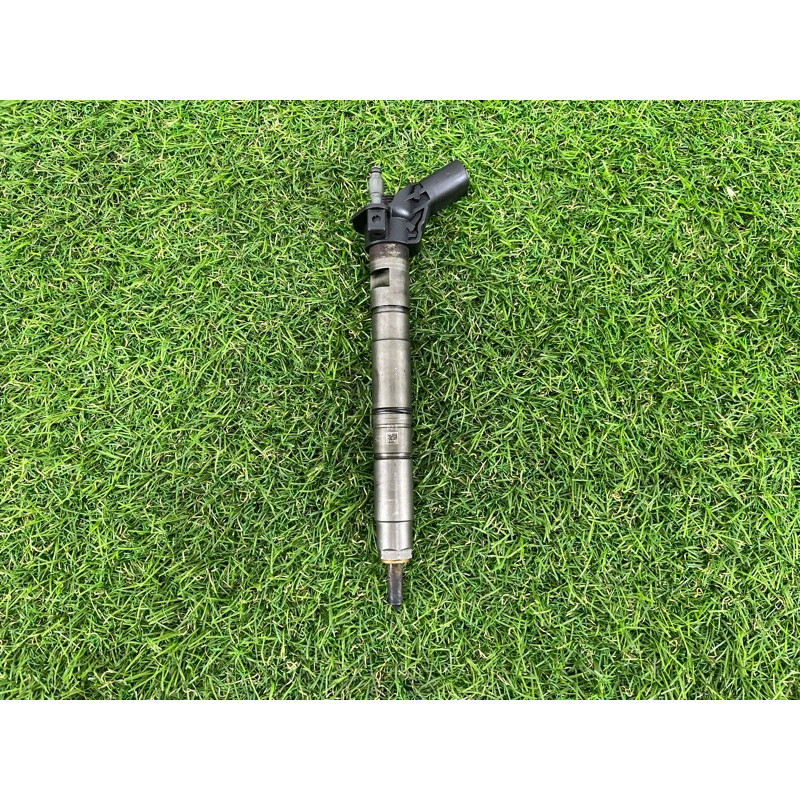 Форсунка топливная (топливная система) Volkswagen Touareg NF 2011 3.0 CASA 059130277BE