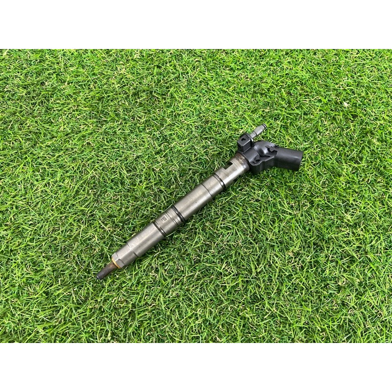 Форсунка топливная (топливная система) Volkswagen Touareg NF 2011 3.0 CASA 059130277BE