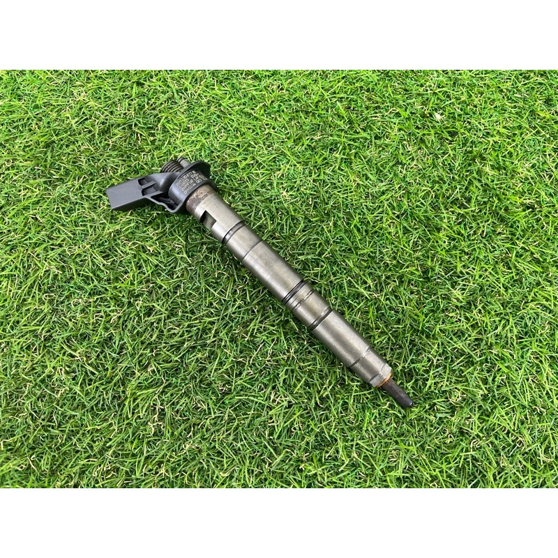 Форсунка топливная (топливная система) Volkswagen Touareg NF 2011 3.0 CASA 059130277BE