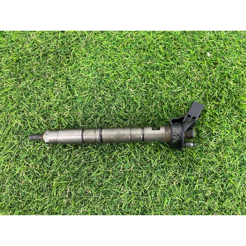 Форсунка топливная (топливная система) Volkswagen Touareg NF 2011 3.0 CASA 059130277BE