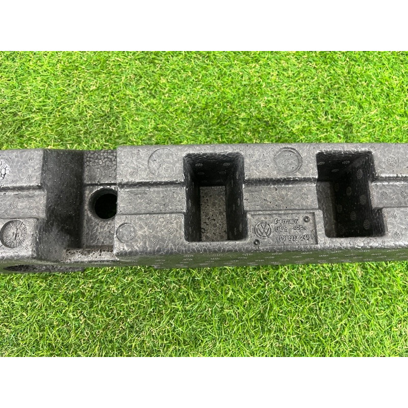 Абсорбер (наполнитель) бампера (кузов и элементы) Volkswagen Touareg NF 2011 3.0 CASA 7P6807248A