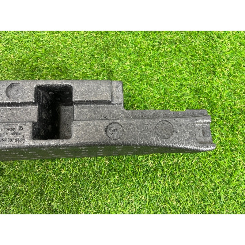 Абсорбер (наполнитель) бампера (кузов и элементы) Volkswagen Touareg NF 2011 3.0 CASA 7P6807248A