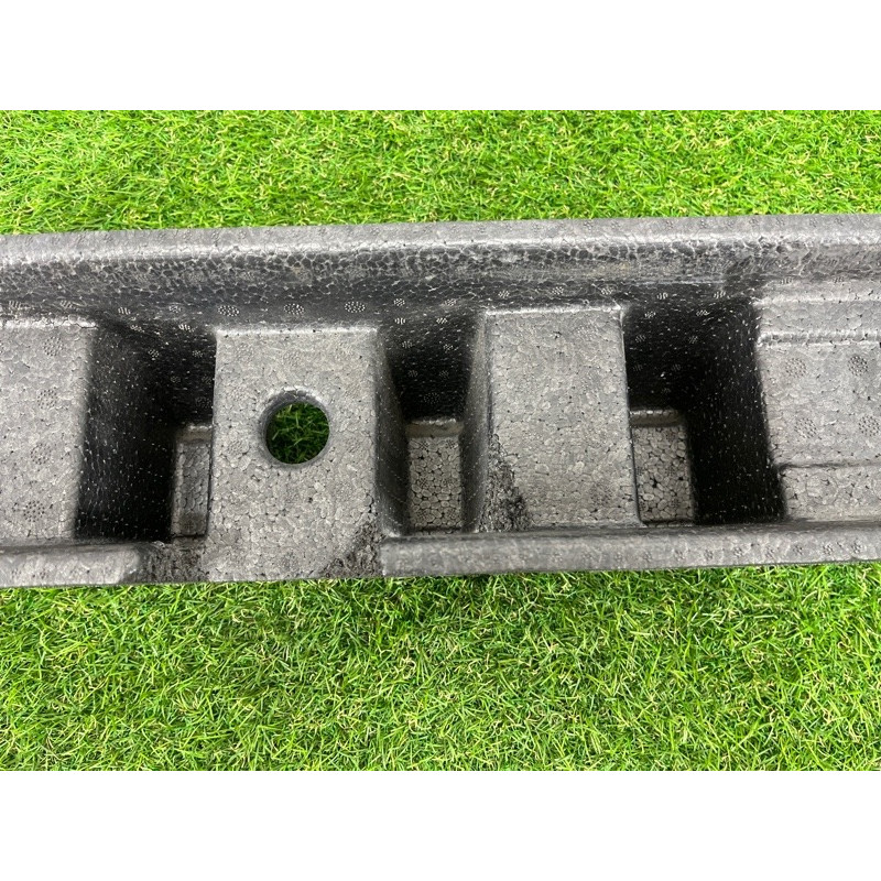 Абсорбер (наполнитель) бампера (кузов и элементы) Volkswagen Touareg NF 2011 3.0 CASA 7P6807248A