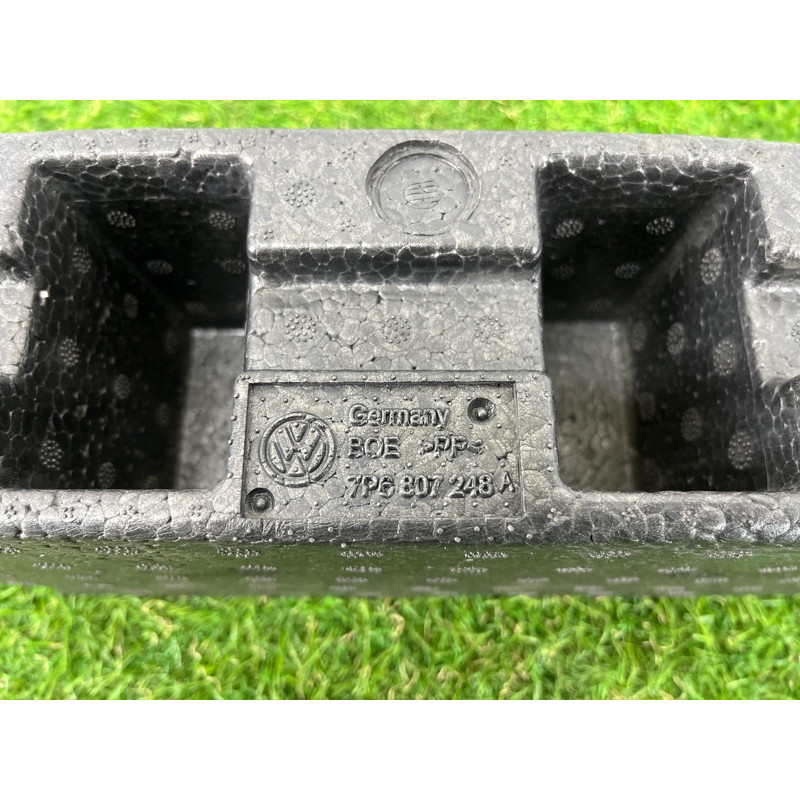 Абсорбер (наполнитель) бампера (кузов и элементы) Volkswagen Touareg NF 2011 3.0 CASA 7P6807248A