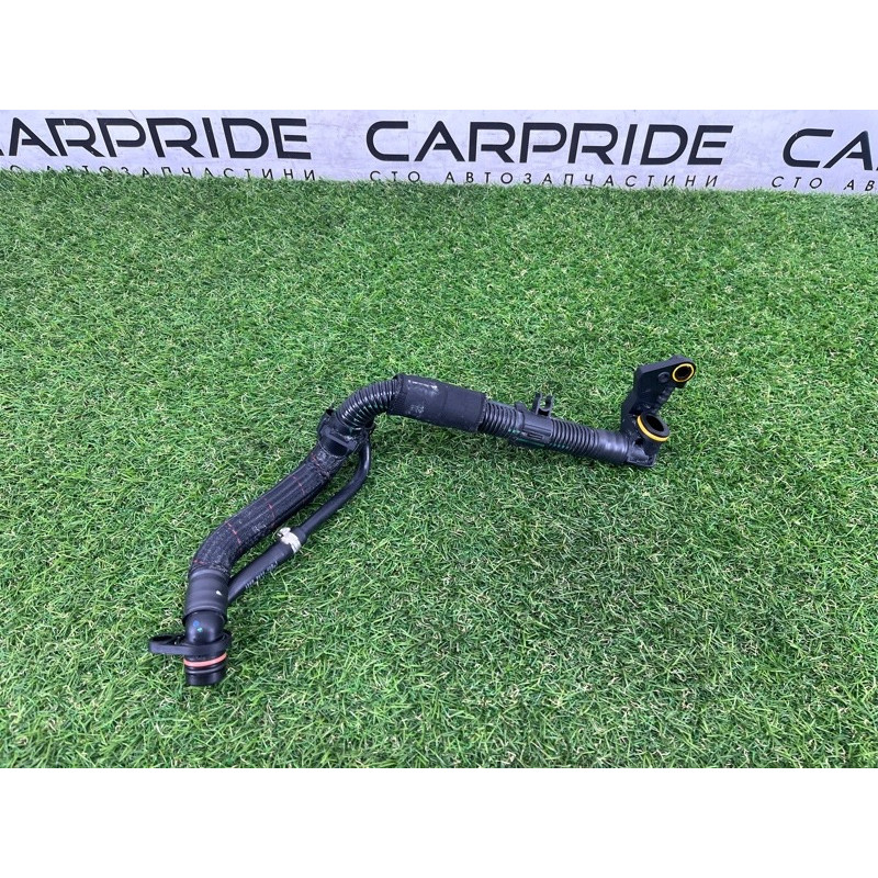 Трубка вентиляции картерных газов (двигатель и элементы) AUDI Q5 FY 2018 2.0 TFSI DAYB 06L103213AD