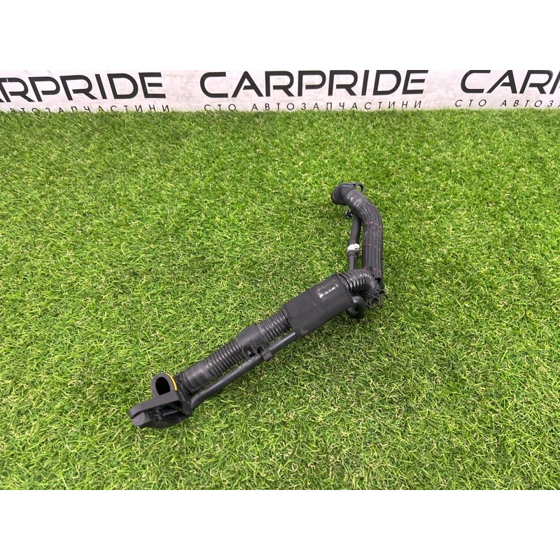 Трубка вентиляции картерных газов (двигатель и элементы) AUDI Q5 FY 2018 2.0 TFSI DAYB 06L103213AD