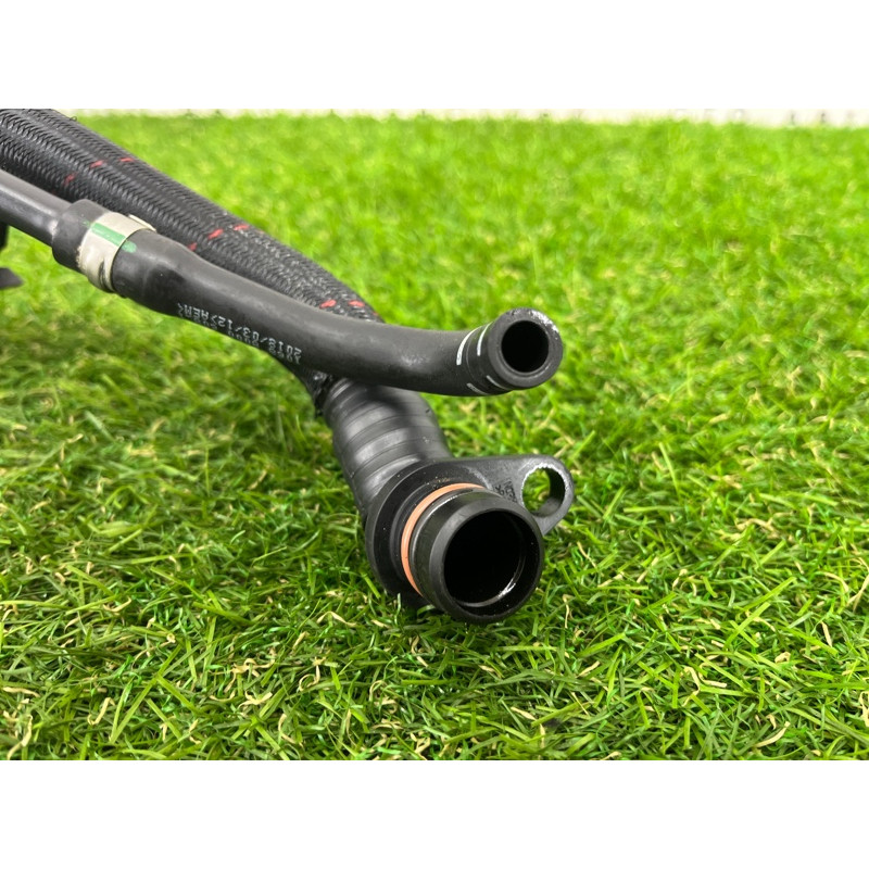 Трубка вентиляции картерных газов (двигатель и элементы) AUDI Q5 FY 2018 2.0 TFSI DAYB 06L103213AD