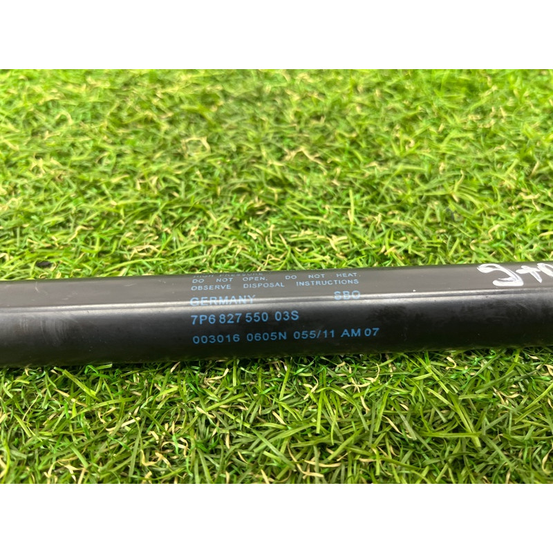 Амортизатор багажника (кузов и элементы) Volkswagen Touareg NF 2011 3.0 CASA 7P6827550