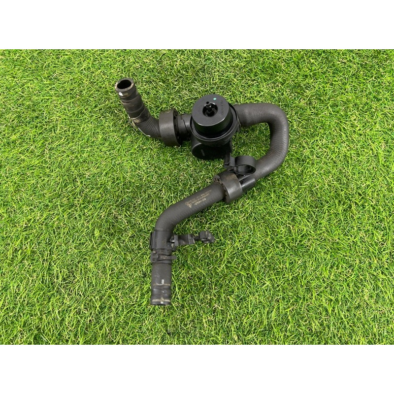 Клапан системы охлаждения (электрика / кнопки) Volkswagen Touareg NF 2011 3.0 CASA 7P6122157E