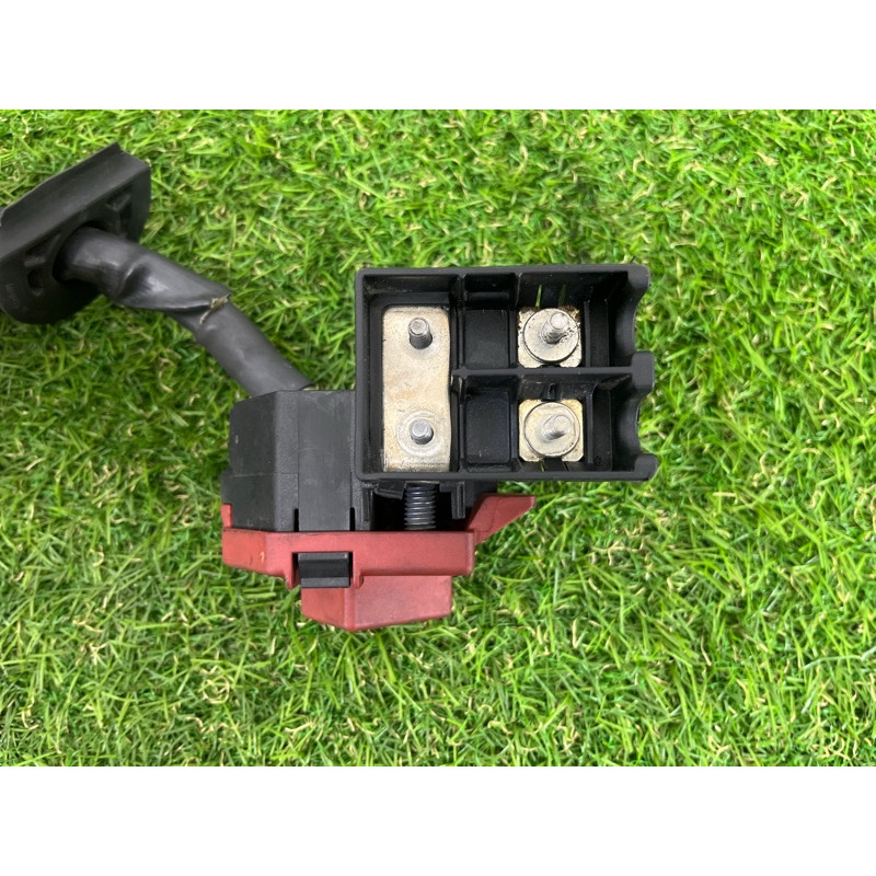 Клемма плюсовая (электрика) Volkswagen Touareg NF 2011 3.0 CASA 7P0971599C