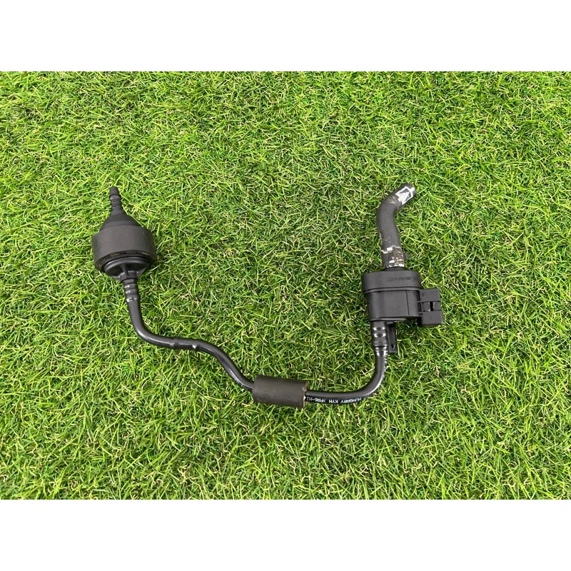 Клапан вентиляции топливного бака (топливная система) AUDI Q5 FY 2018 2.0 TFSI DAYB 06L133781AJ