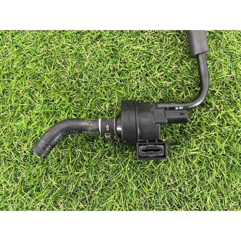 Клапан вентиляции топливного бака (топливная система) AUDI Q5 FY 2018 2.0 TFSI DAYB 06L133781AJ