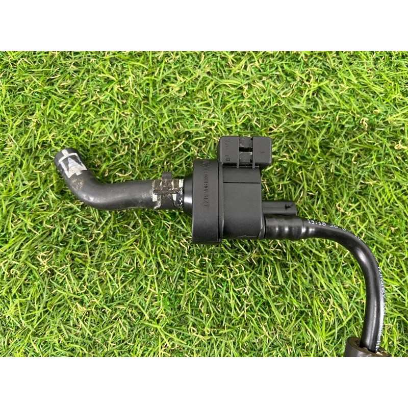 Клапан вентиляции топливного бака (топливная система) AUDI Q5 FY 2018 2.0 TFSI DAYB 06L133781AJ