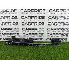 Центральный дефлектор салона