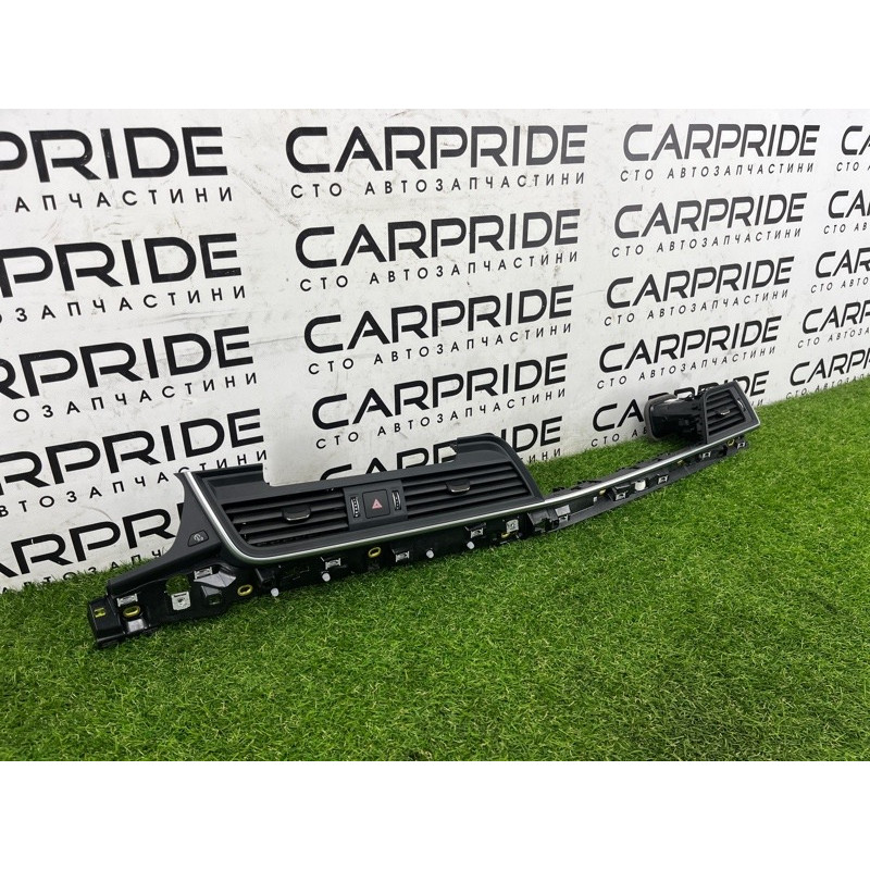 Центральный дефлектор салона (салон) AUDI Q5 FY 2018 2.0 TFSI DAYB 80B820902N6PS