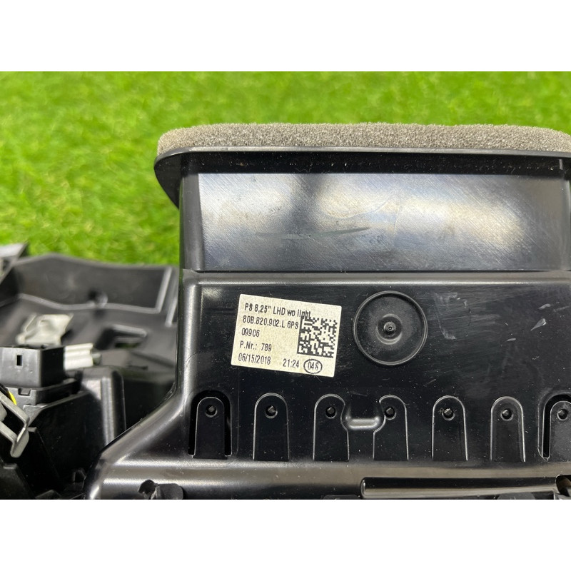 Центральный дефлектор салона (салон) AUDI Q5 FY 2018 2.0 TFSI DAYB 80B820902N6PS