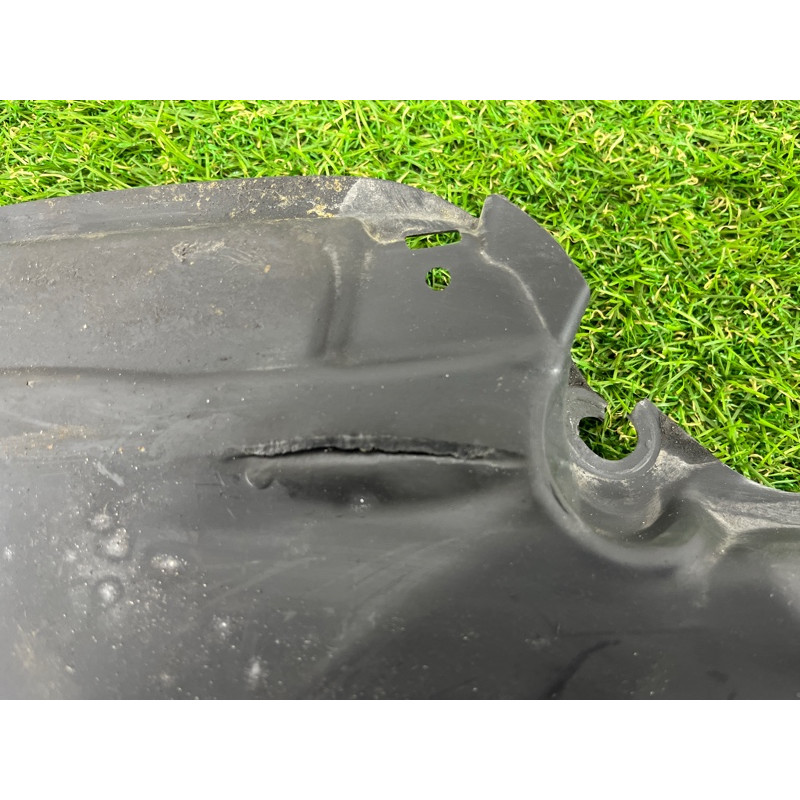 Защита днища (кузов и элементы) AUDI Q5 FY 2018 2.0 TFSI DAYB 80A825201