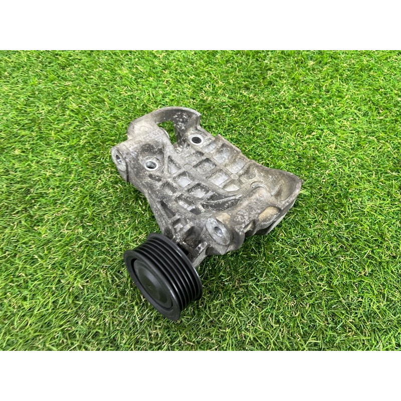 Кронштейн генератора (кронштейны двигателя) Volkswagen Touareg NF 2011 3.0 CASA 059903143AC