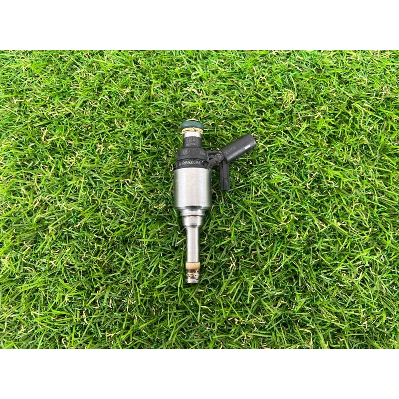 Форсунка топливная (топливная система) AUDI Q5 FY 2018 2.0 TFSI DAYB 06A906036K