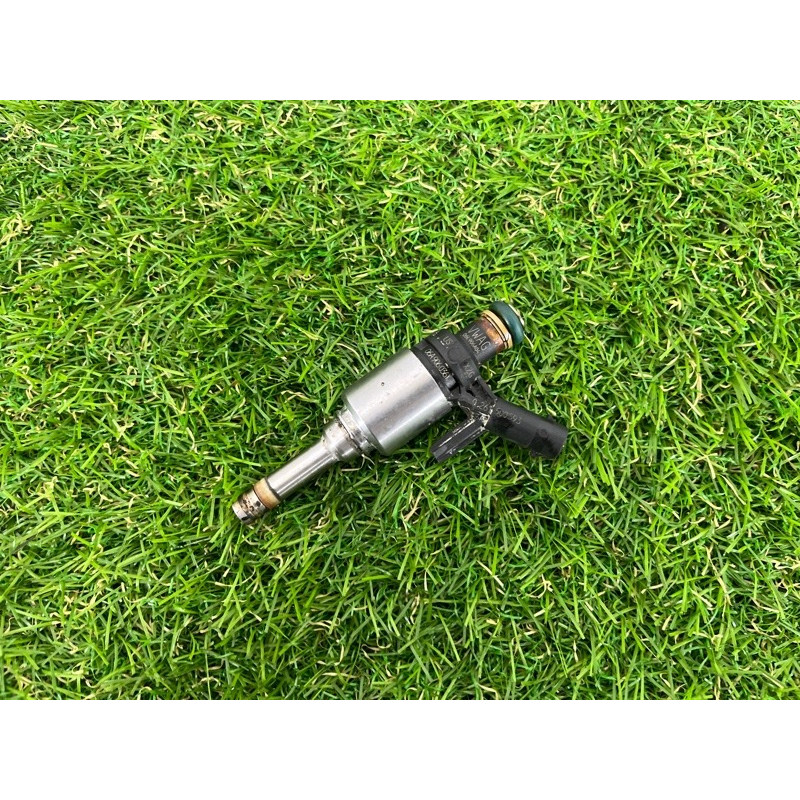 Форсунка топливная (топливная система) AUDI Q5 FY 2018 2.0 TFSI DAYB 06A906036K