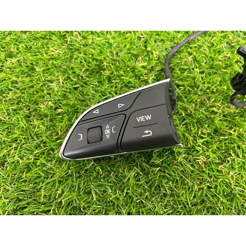 Кнопки руля (электрика / кнопки) AUDI Q5 FY 2018 2.0 TFSI DAYB 4M0951523XHA