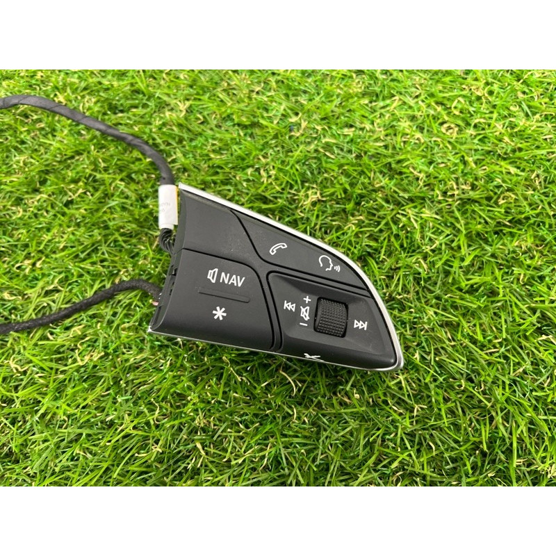 Кнопки руля (электрика / кнопки) AUDI Q5 FY 2018 2.0 TFSI DAYB 4M0951523XHA