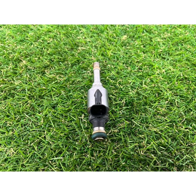 Форсунка топливная (топливная система) AUDI Q5 FY 2018 2.0 TFSI DAYB 06A906036K