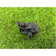 Привод лючка топливного бака