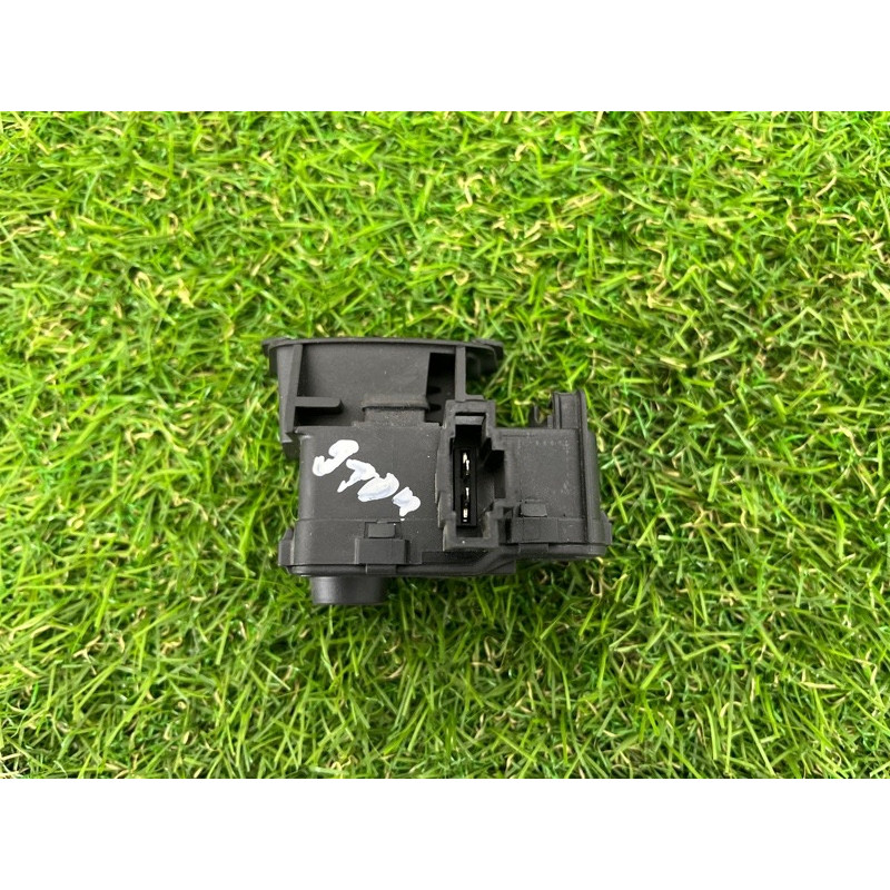 Привод лючка топливного бака (электрика) Volkswagen Touareg NF 2011 3.0 CASA 7P0810773D