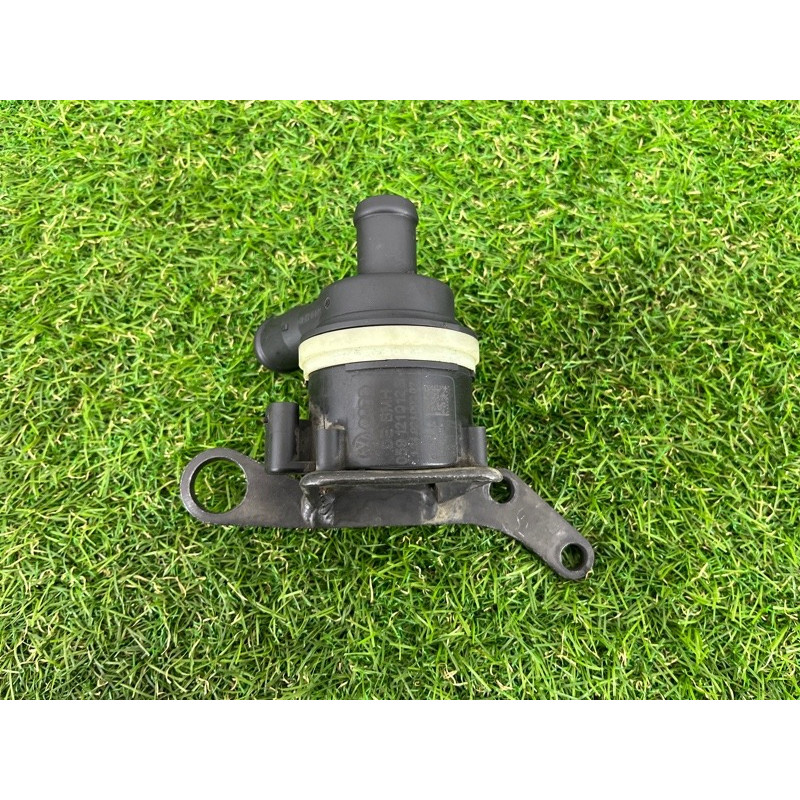 Помпа электрическая (электрика) Volkswagen Touareg NF 2011 3.0 CASA 059121012B