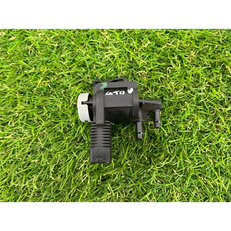 Вакуумный клапан (двигатель и элементы) Volkswagen Touareg NF 2011 3.0 CASA 1K0906283A