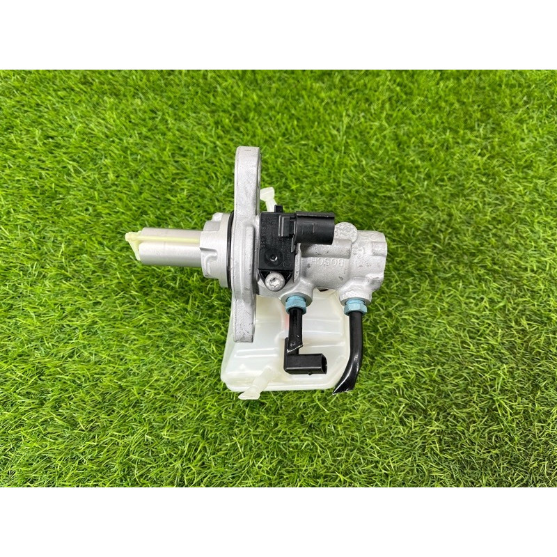 Главный тормозной цилиндр (тормозная система) AUDI Q5 FY 2018 2.0 TFSI DAYB 80A611021