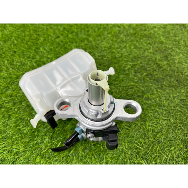 Главный тормозной цилиндр (тормозная система) AUDI Q5 FY 2018 2.0 TFSI DAYB 80A611021