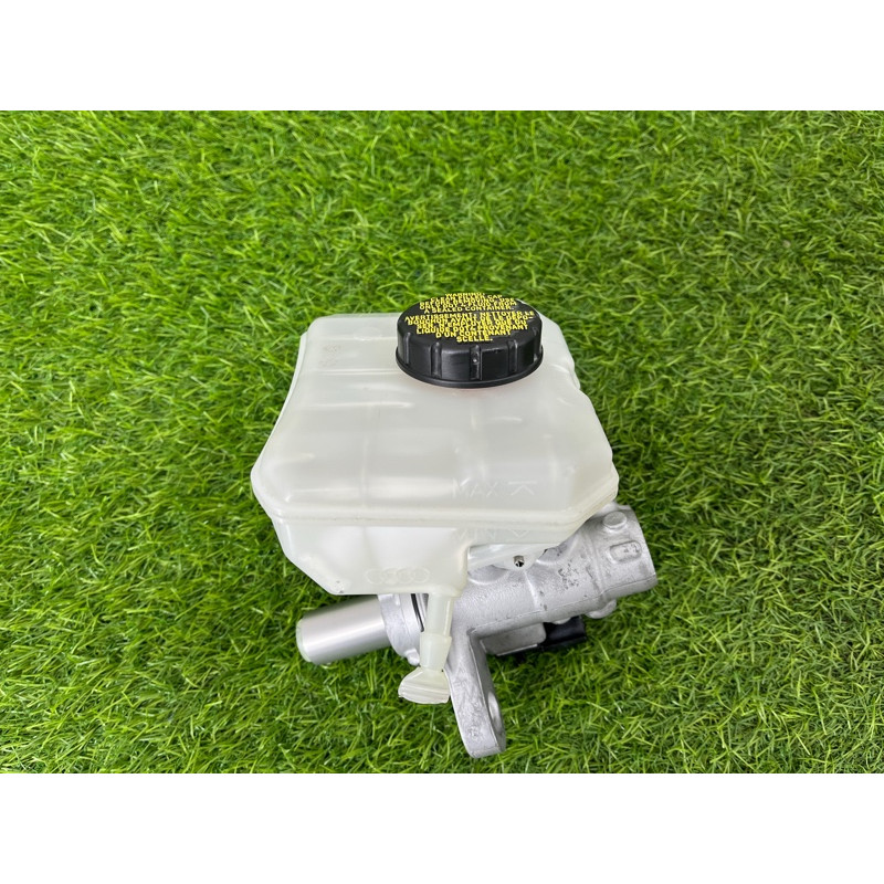 Главный тормозной цилиндр (тормозная система) AUDI Q5 FY 2018 2.0 TFSI DAYB 80A611021