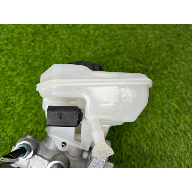 Главный тормозной цилиндр (тормозная система) AUDI Q5 FY 2018 2.0 TFSI DAYB 80A611021