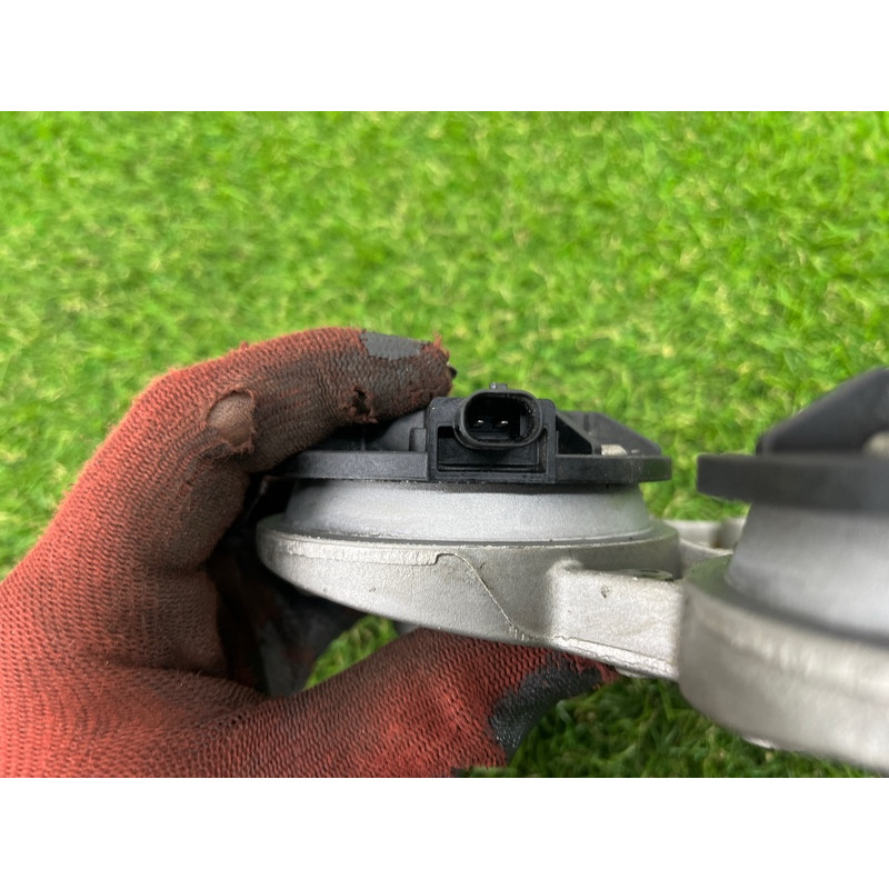 Опорный кронштейн распредвала (двигатель и элементы) AUDI Q5 FY 2018 2.0 TFSI DAYB 06K103144D