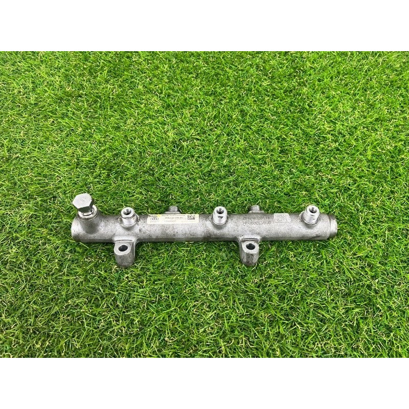 Топливная рампа (топливная система) Volkswagen Touareg NF 2011 3.0 CASA 059130090BJ