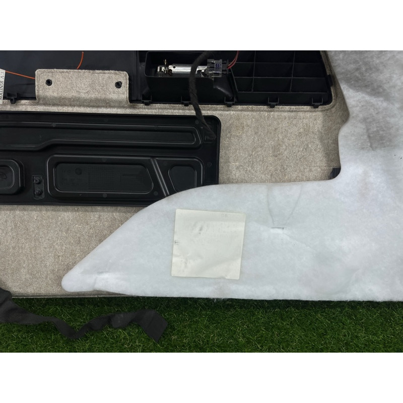 Обшивка багажника (салон) Volkswagen Touareg NF 2011 3.0 CASA 7P6867038FEOA