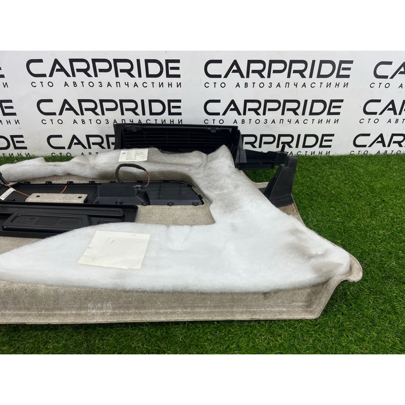 Обшивка багажника (салон) Volkswagen Touareg NF 2011 3.0 CASA 7P6867038FEOA