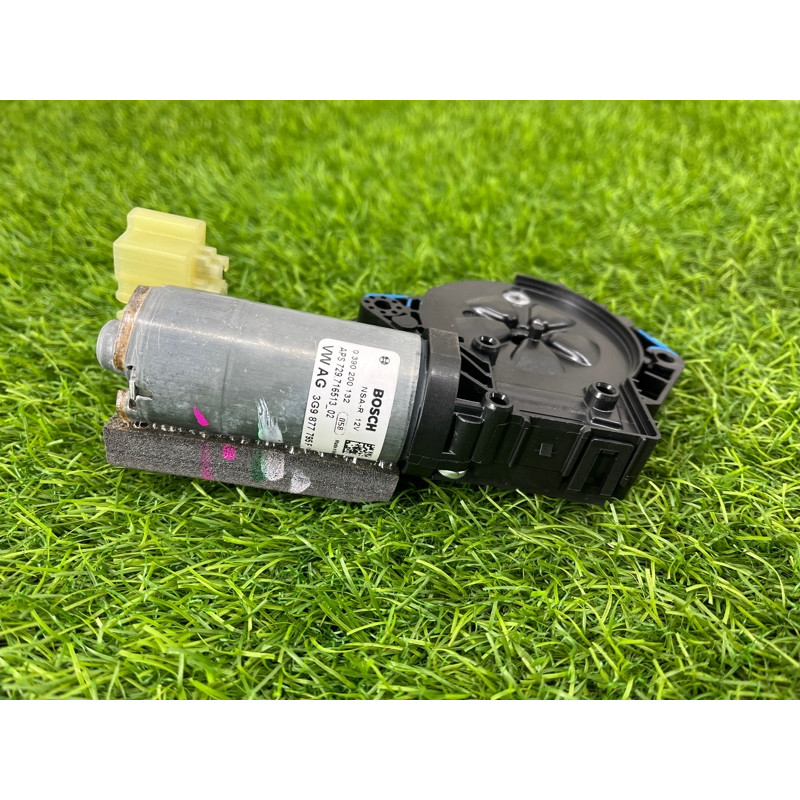 Мотор люка (электрика) AUDI Q5 FY 2018 2.0 TFSI DAYB 3G9877795F