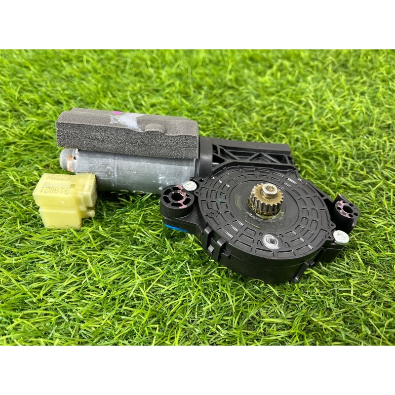 Мотор люка (электрика) AUDI Q5 FY 2018 2.0 TFSI DAYB 3G9877795F