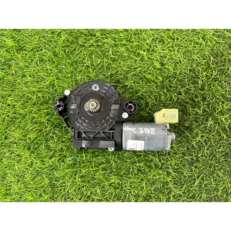 Мотор люка (электрика) AUDI Q5 FY 2018 2.0 TFSI DAYB 3G9877795G