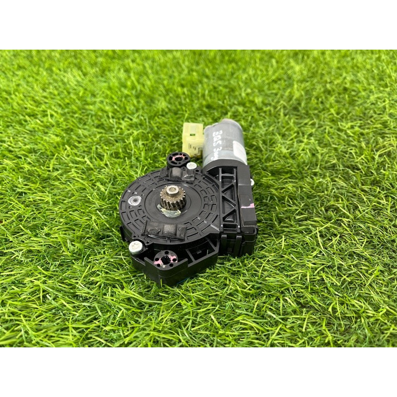 Мотор люка (электрика) AUDI Q5 FY 2018 2.0 TFSI DAYB 3G9877795G